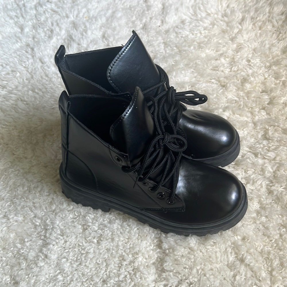 New - Unused PU Boots Youth 4 - Womens 6